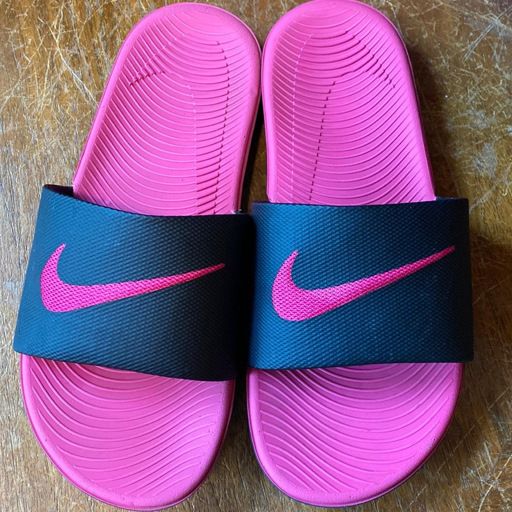 Nike Kawa slides 6Y